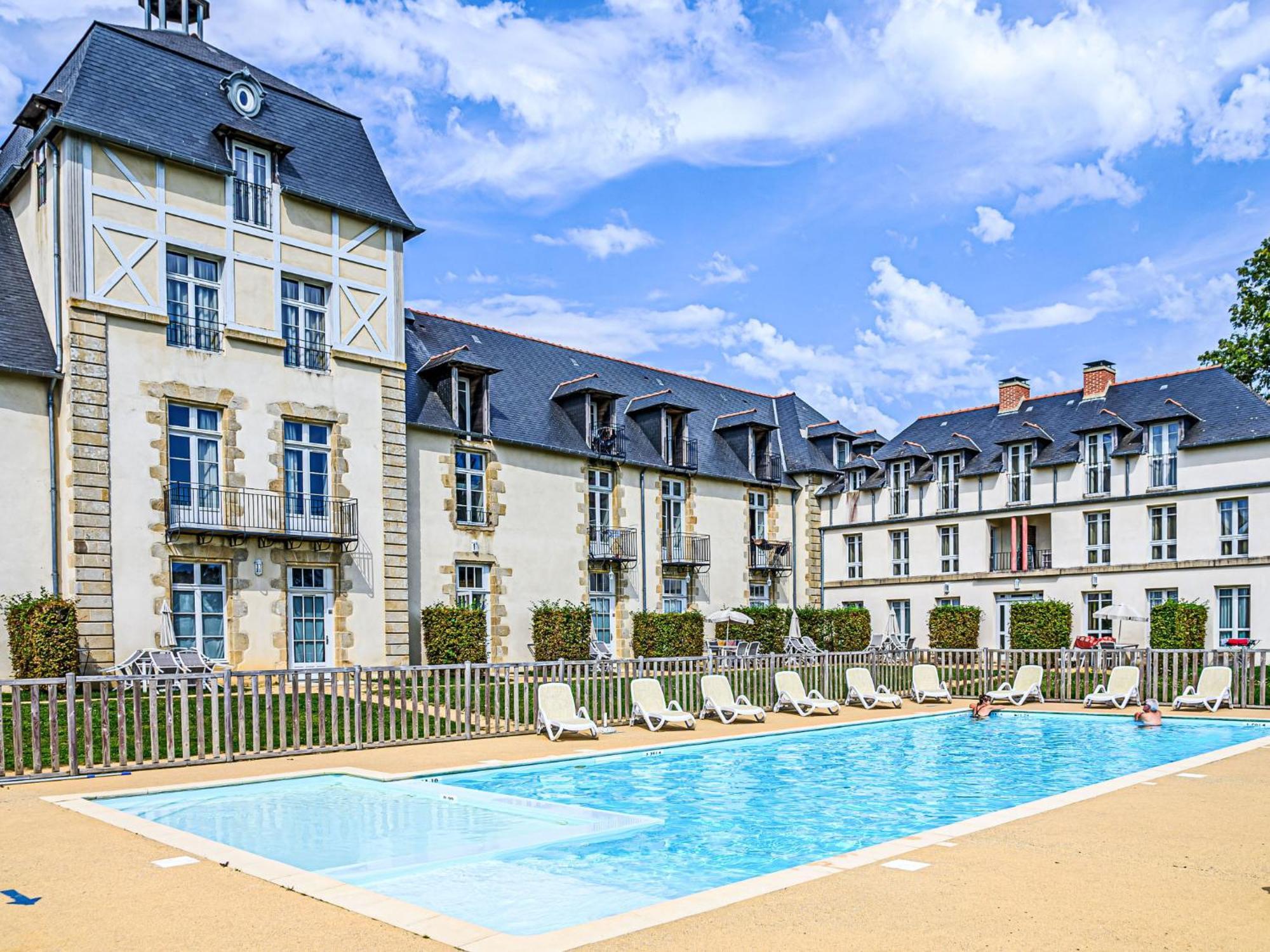 Apartment Chateau De Kergonano-10 By Interhome Baden Exterior foto